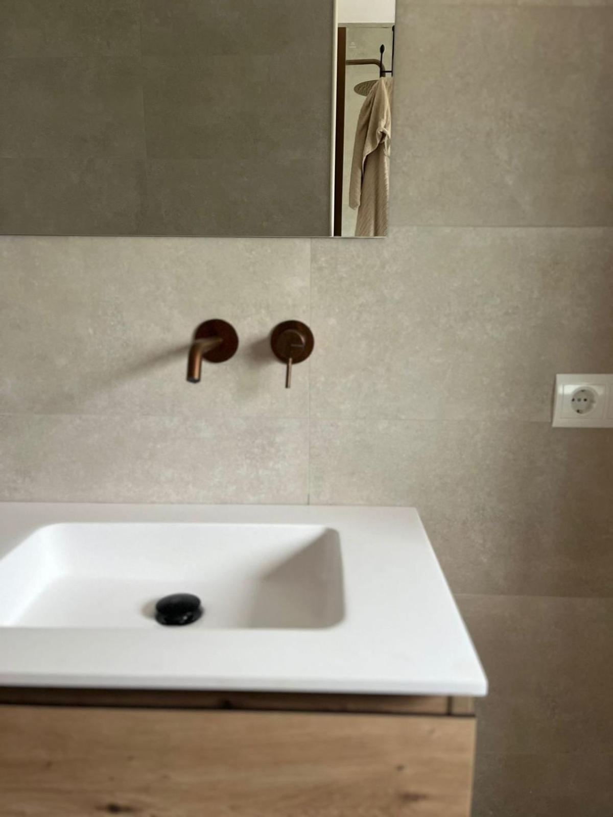 Апартаменты Calella De Palafrugell - Piso Reformado Con Piscina, Wifi Y Parking Gratuito Экстерьер фото