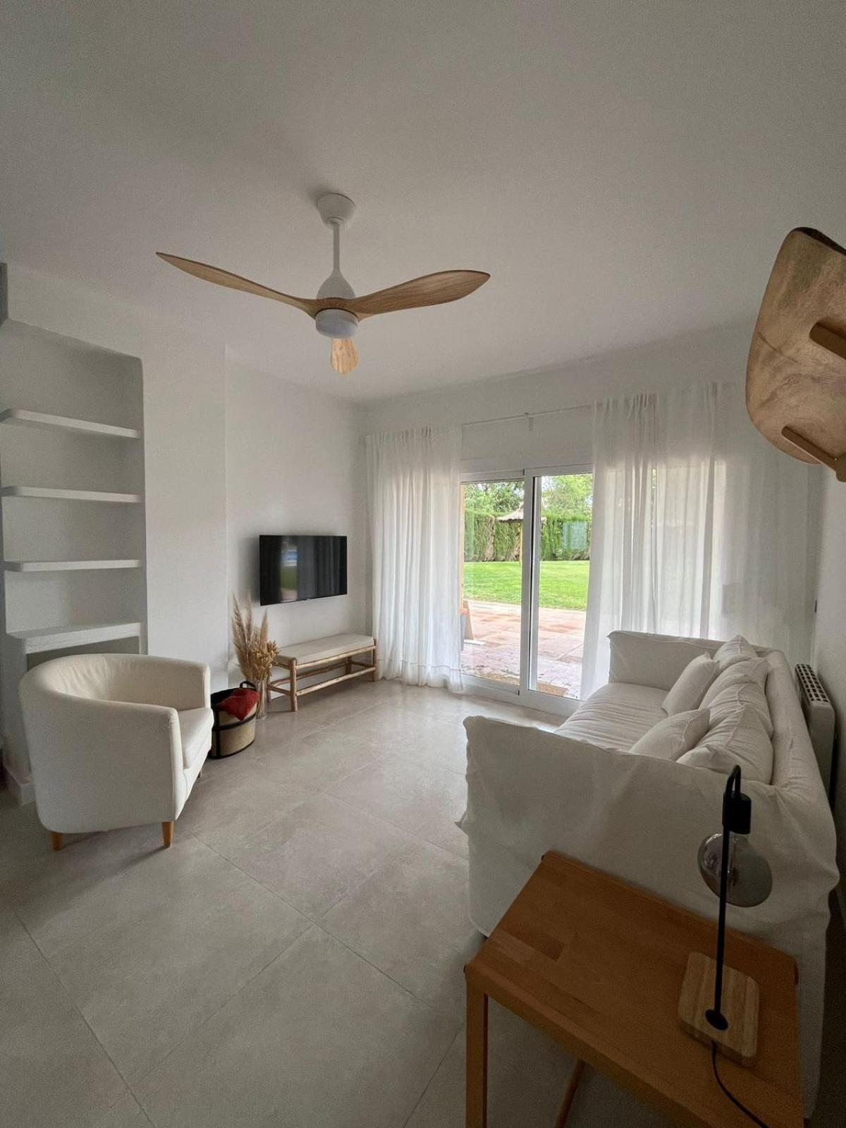 Апартаменты Calella De Palafrugell - Piso Reformado Con Piscina, Wifi Y Parking Gratuito Экстерьер фото